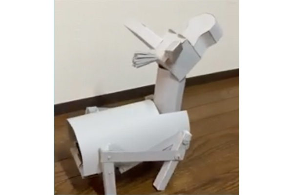 動くざべまる1号機